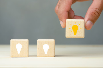 乒乓球拍（横拍）反手长胶的打法