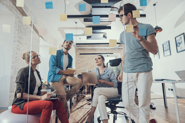 形容乒乓球运动员风采的词语